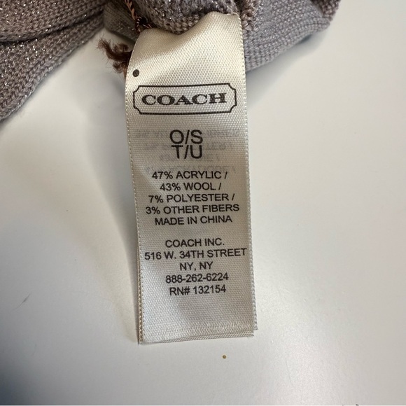 Coach Signature Knit Gloves Gray/Silver One Size NWT - Picture 3 of 5